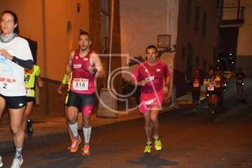 Telde se engancha al amor con su carrera nocturna (Foto TA)